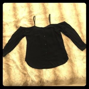 Cloth & Stone long sleeve open shoulder button up